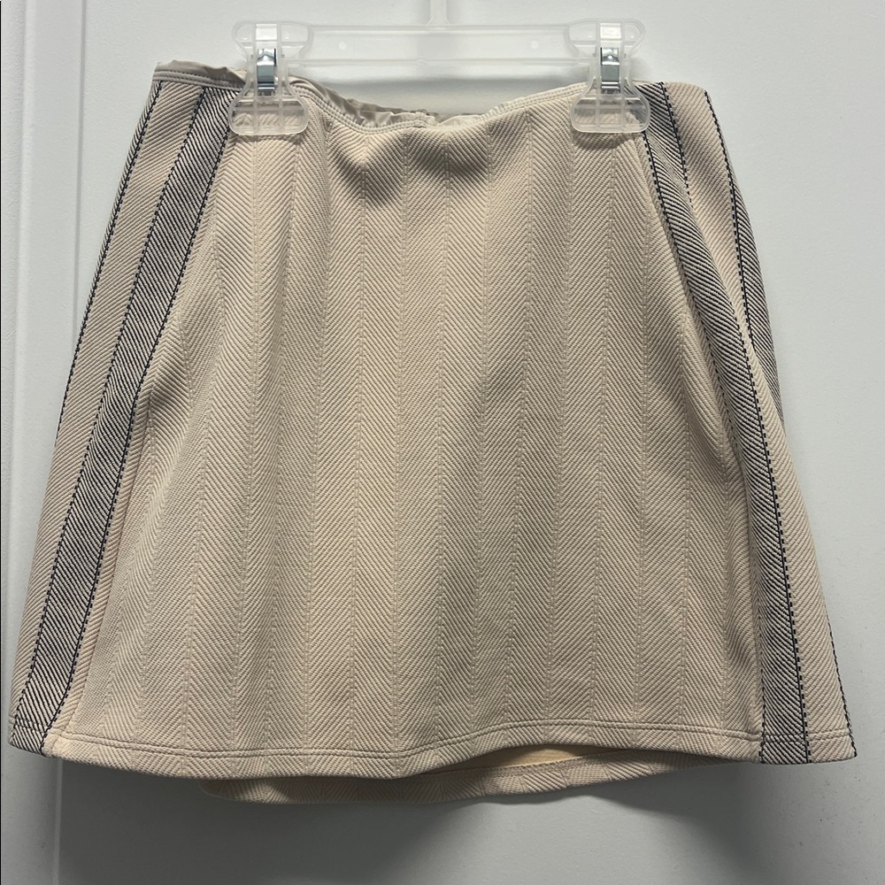 Felicity Skirt in Dune Stripe - Picture 8 of 9